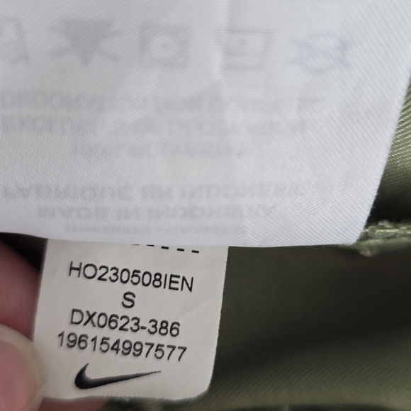 Nike Mens Club Pants Green Woven Tapered Leg Drawstring Sports DX0623-386 Size S - Picture 10 of 10